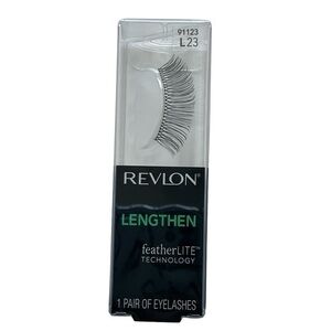 Revlon LENGTHEN Featherlite Technology False Eyelashes No Glue